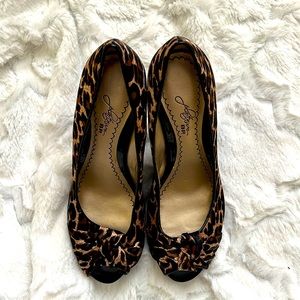 Animal print peep toe size 4.5